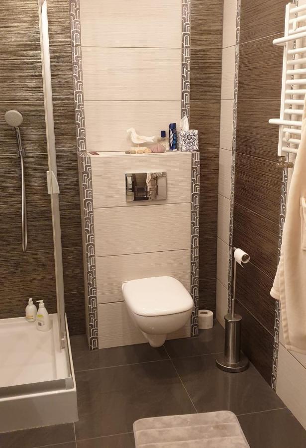 Apartament Amber Z Duzym Tarasem Apartman Kołobrzeg Kültér fotó